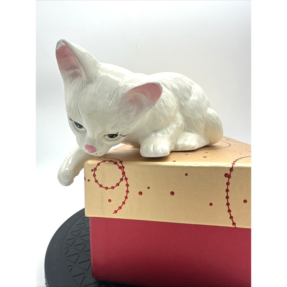 Unbranded Other - Vintage Porcelain White Cat Shelf Edge Sitter Figurine